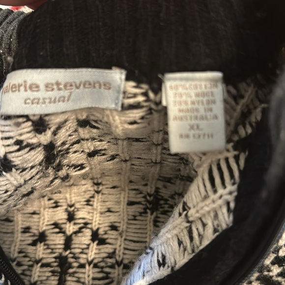 Valerie Stevens Snowflake Black White Cardigan XL - Picture 6 of 6